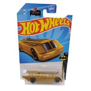 Hot Wheels Batmobile Batman The Animated Series 1:64 Scale Die Cast 2021 HKJ76